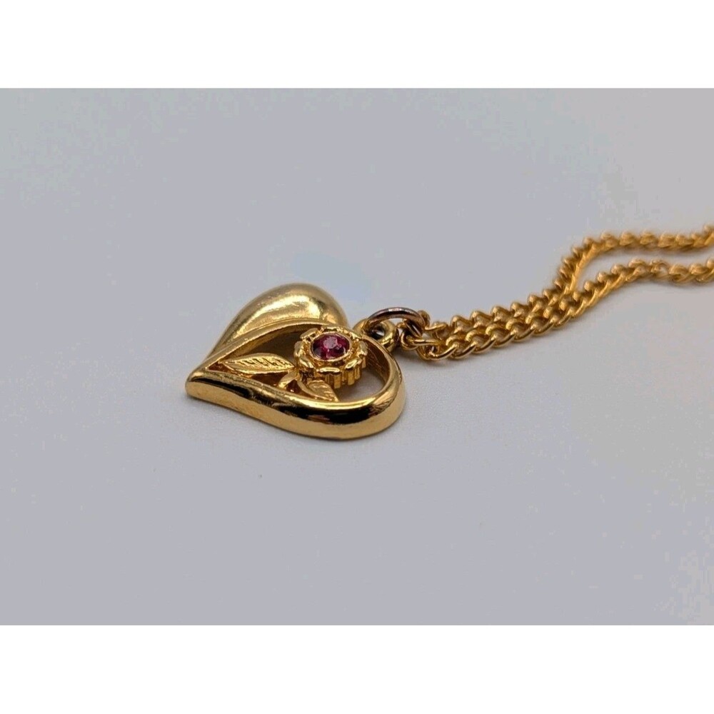 Vintage 90s Necklace Heart Flower Gold Tone Red Rhinestone Pendant Dainty Retro - Picture 3 of 10